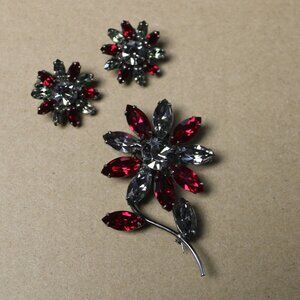 Vintage Vogue Flower Brooch Clip Earrings Silver Tone Red Smokey Gray Rhinestone